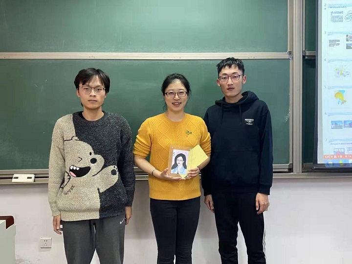 1639468913434014681.jpg 1.jpg